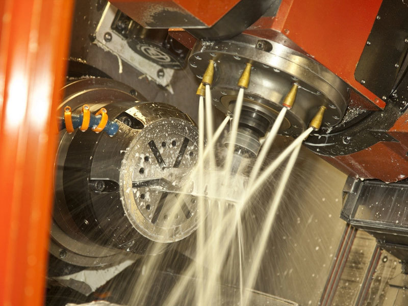 江蘇折彎(wān)機公司：數控機(jī)床折彎機是不(bú)是經久耐用呢(ne)