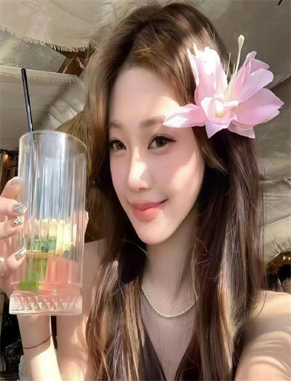 AI合成主播_和朋友的老婆发系生了关内心纠结_在线观看视频